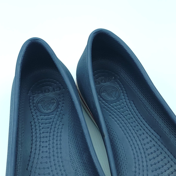 CROCS Casual Flats Slip On Ladies Size 6, Navy Blue Red White. - Picture 10 of 14